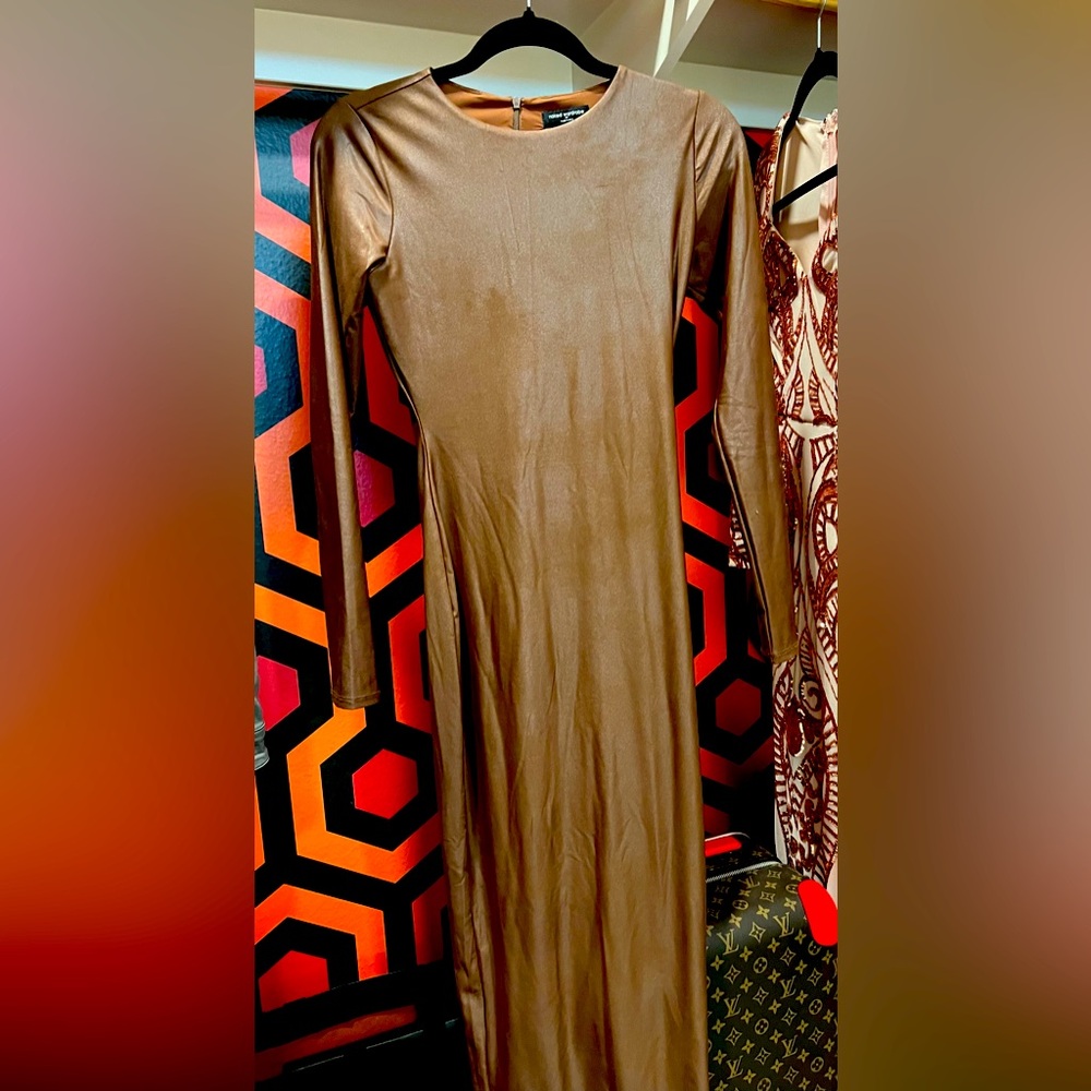 Naked wardrobe brown shiny fitted dress